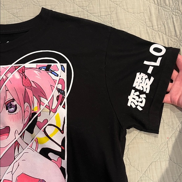 Weekend Warrior "Love Without Meeting" t-shirt - Picture 4 of 12